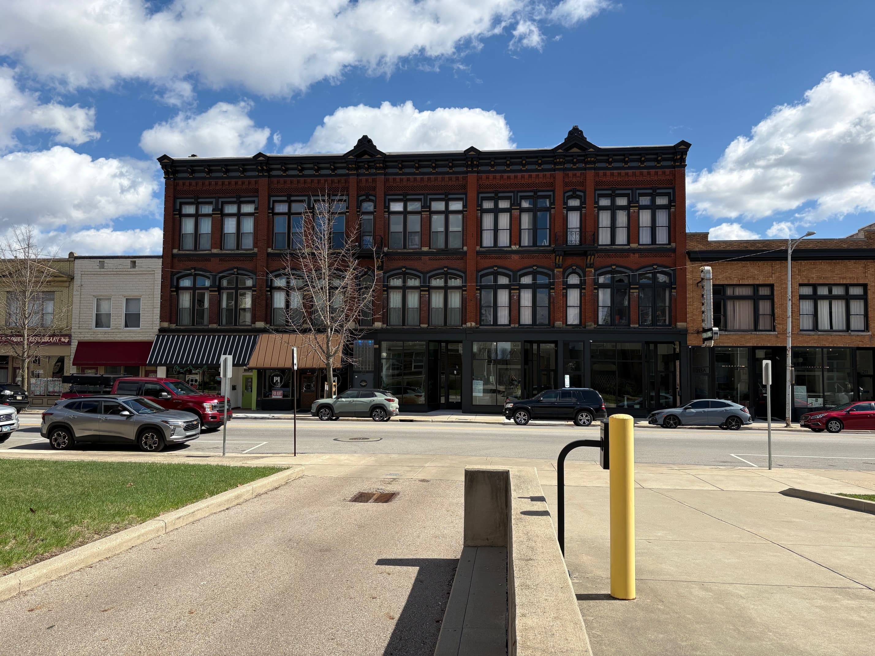 Willman Building exterior on Main Street, downtown Urbana
